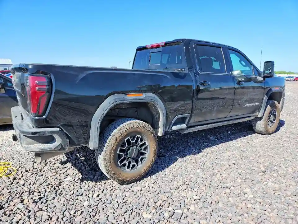 1GT4UZEY3SF286211 2025 GMC SIERRA-2
