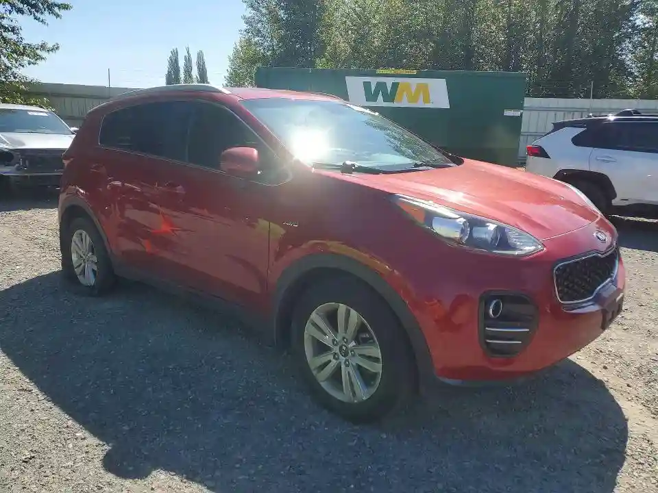 KNDPMCAC1J7463318 2018 KIA SPORTAGE-3