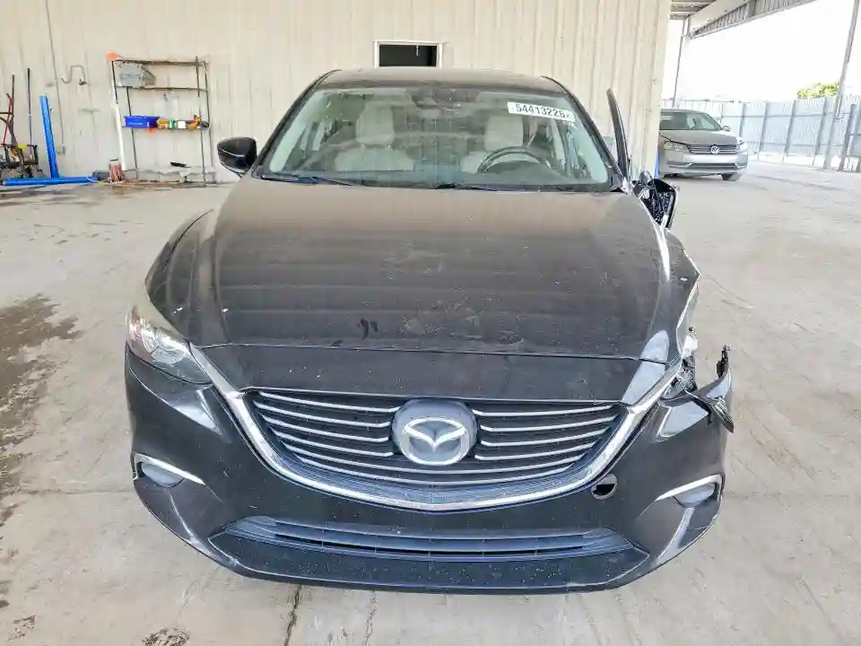 JM1GL1V54H1103220 2017 MAZDA 6-4