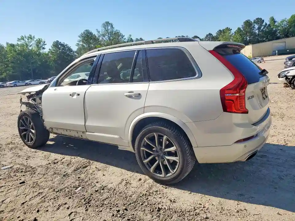 YV4102XK6H1140418 2017 VOLVO XC90-1