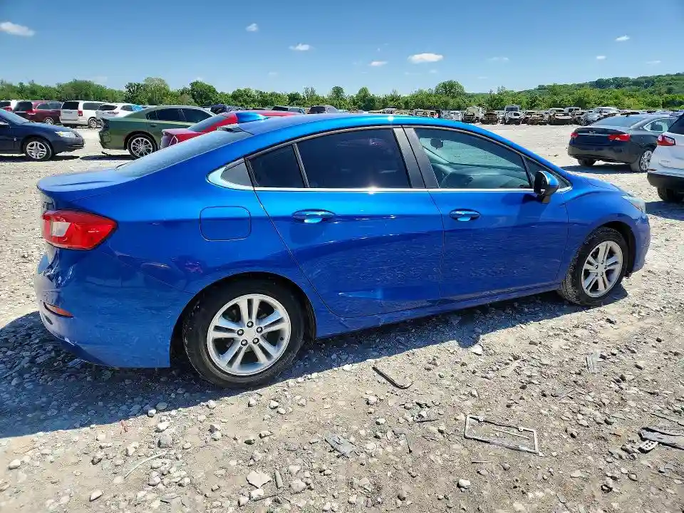 1G1BE5SM9J7246375 2018 CHEVROLET CRUZE-2