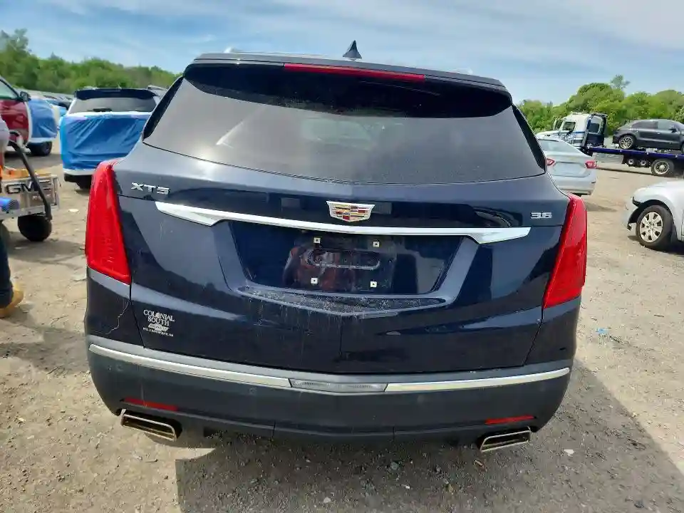 1GYKNARS9HZ178947 2017 CADILLAC XT5-5
