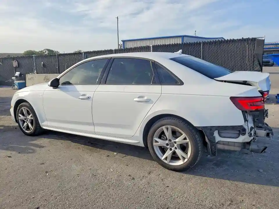 WAUKMAF47JA081133 2018 AUDI A4-1