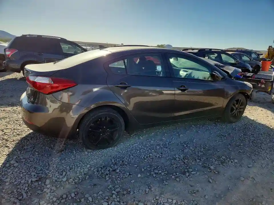 KNAFX4A61F5277829 2015 KIA FORTE-2