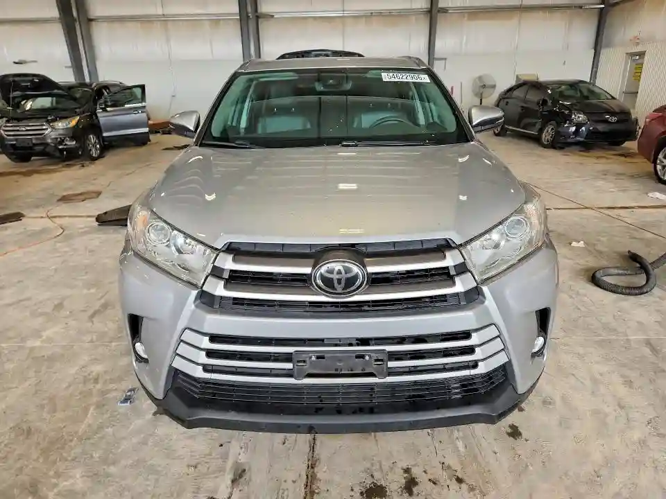 5TDJZRFHXHS357173 2017 TOYOTA HIGHLANDER-4