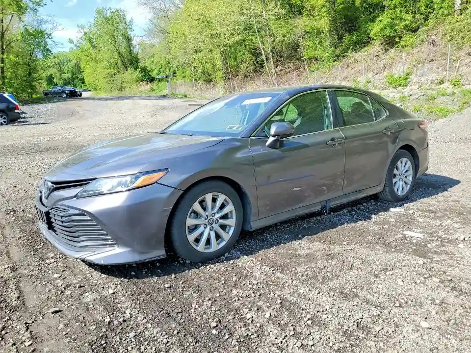 4T1B11HK3JU516358 2018 TOYOTA CAMRY-0
