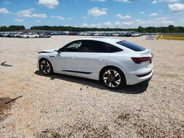 WA12AAGE4NB019900 2022 AUDI E-TRON-1