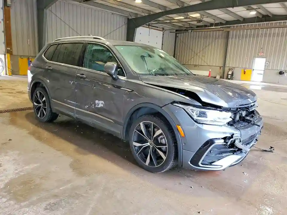 3VV4B7AX1PM127655 2023 VOLKSWAGEN TIGUAN-3