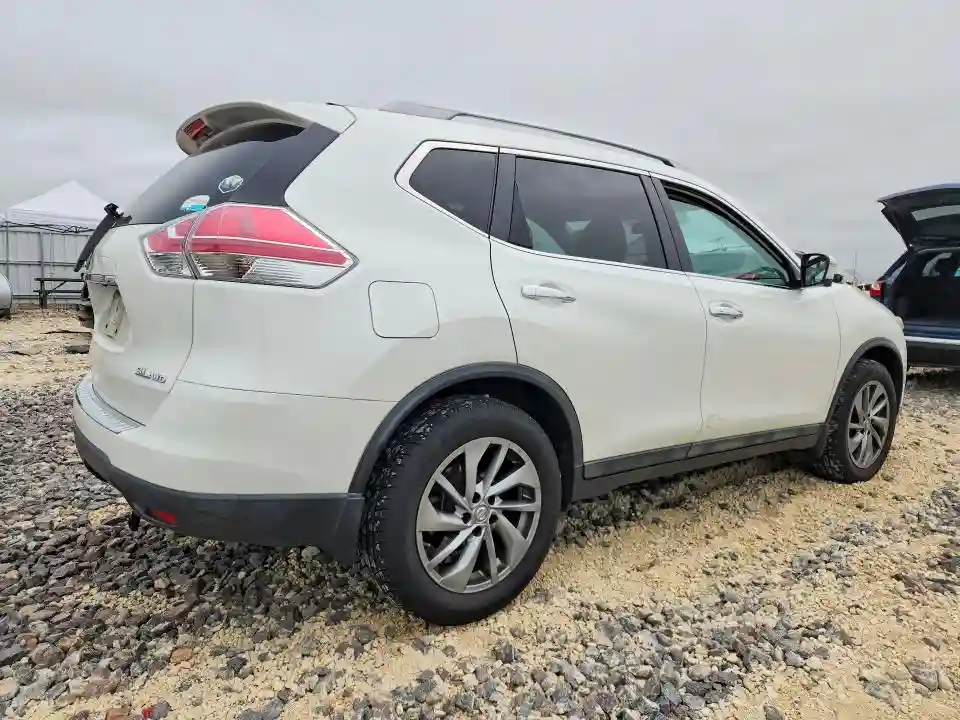 5N1AT2MV5FC819974 2015 NISSAN ROGUE-2