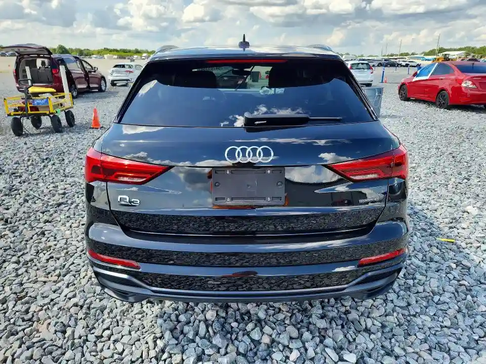 WA1EECF33L1088478 2020 AUDI Q3-5