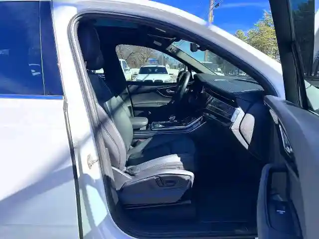 WA1ACBF70PD010097 2023 AUDI Q7-4