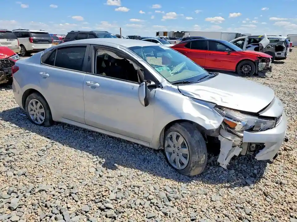 3KPA24AD0PE618251 2023 KIA RIO-3