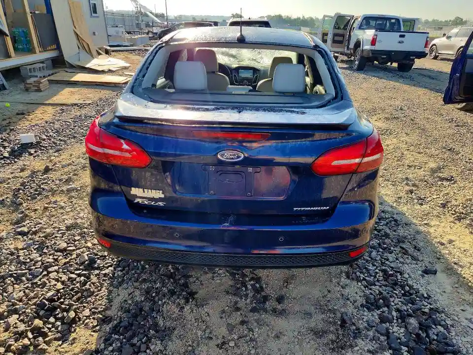 1FADP3J27HL268557 2017 FORD FOCUS-5