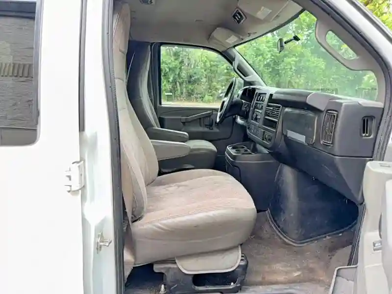 1GAZGPFG1H1341194 2017 CHEVROLET EXPRESS-4