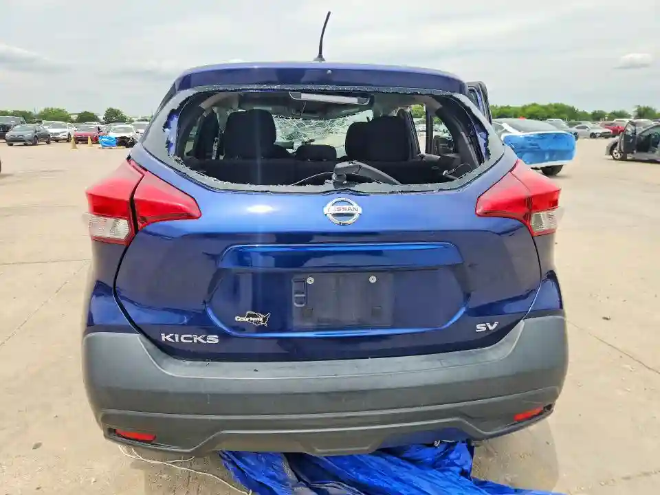 3N1CP5CU6JL529917 2018 NISSAN KICKS-5