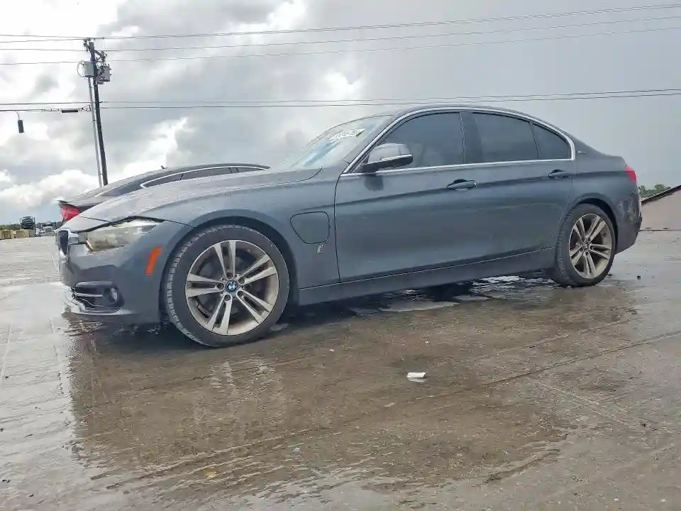 WBA8E1C51JA178235 2018 BMW 3 SERIES-0