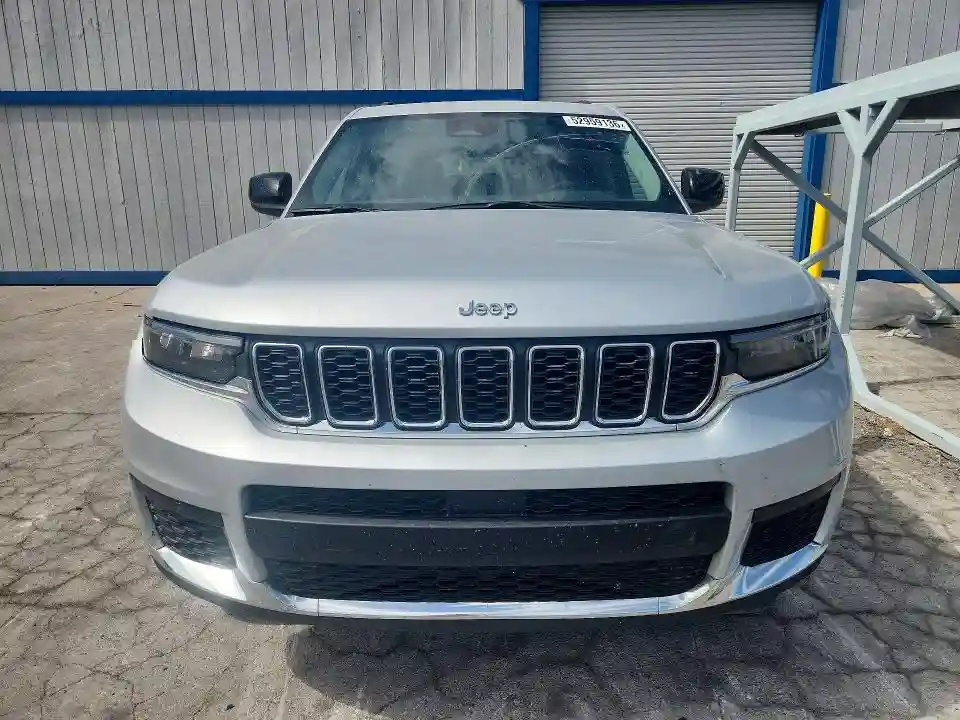 1C4RJKAG6P8805119 2023 JEEP CHEROKEE-4