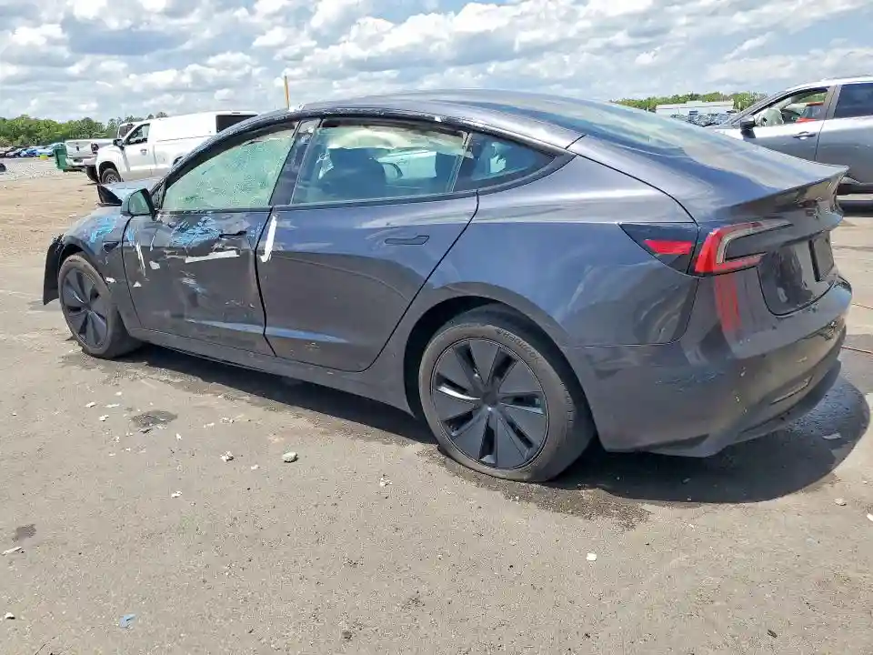 5YJ3E1EAXRF756164 2024 TESLA MODEL 3-1