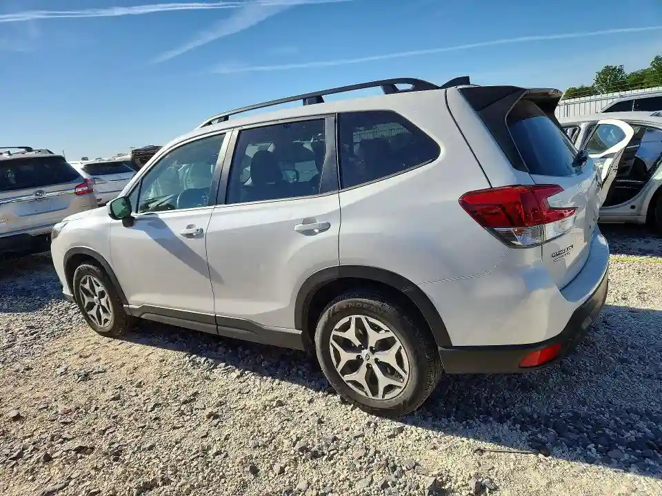 JF2SKADC2RH469393 2024 SUBARU FORESTER-1