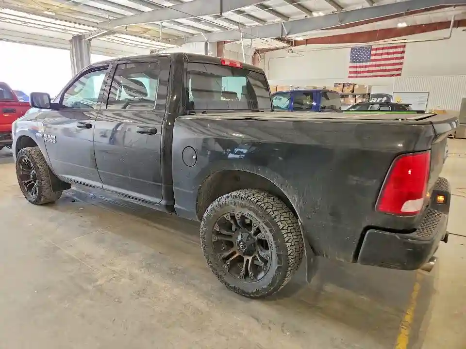 3C6RR7KT6HG774684 2017 RAM 1500-1