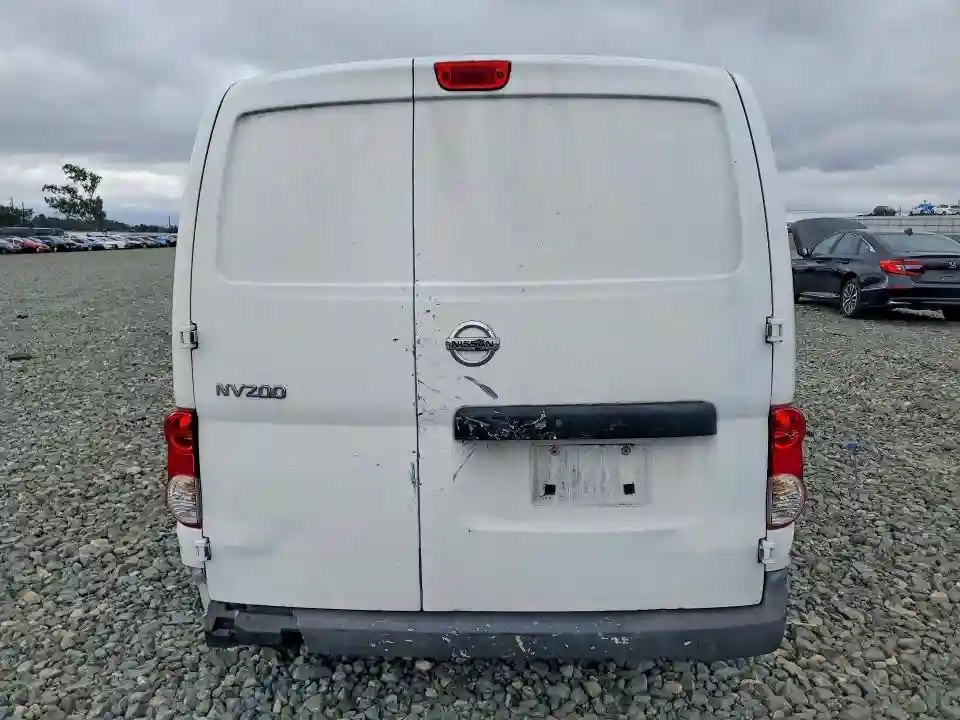 3N6CM0KN8FK712944 2015 NISSAN NV-5
