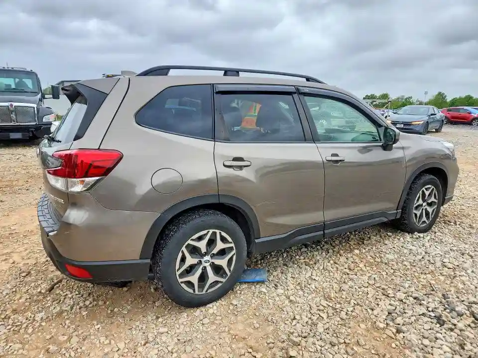 JF2SKAJC5LH405926 2020 SUBARU FORESTER-2
