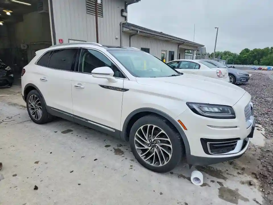 2LMPJ8L92KBL63499 2019 LINCOLN NAUTILUS-3