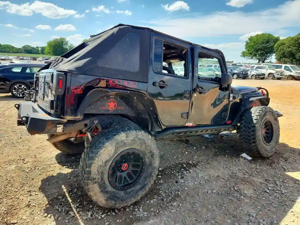 1C4BJWDGXJL931704 2018 JEEP WRANGLER-2