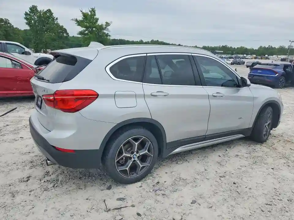 WBXHT3Z30G4A50978 2016 BMW X1-2