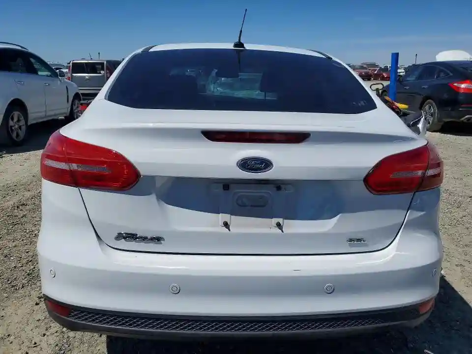 1FADP3H22JL217480 2018 FORD FOCUS-5