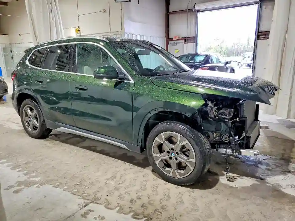 WBX73EF06S5236381 2025 BMW X1-3