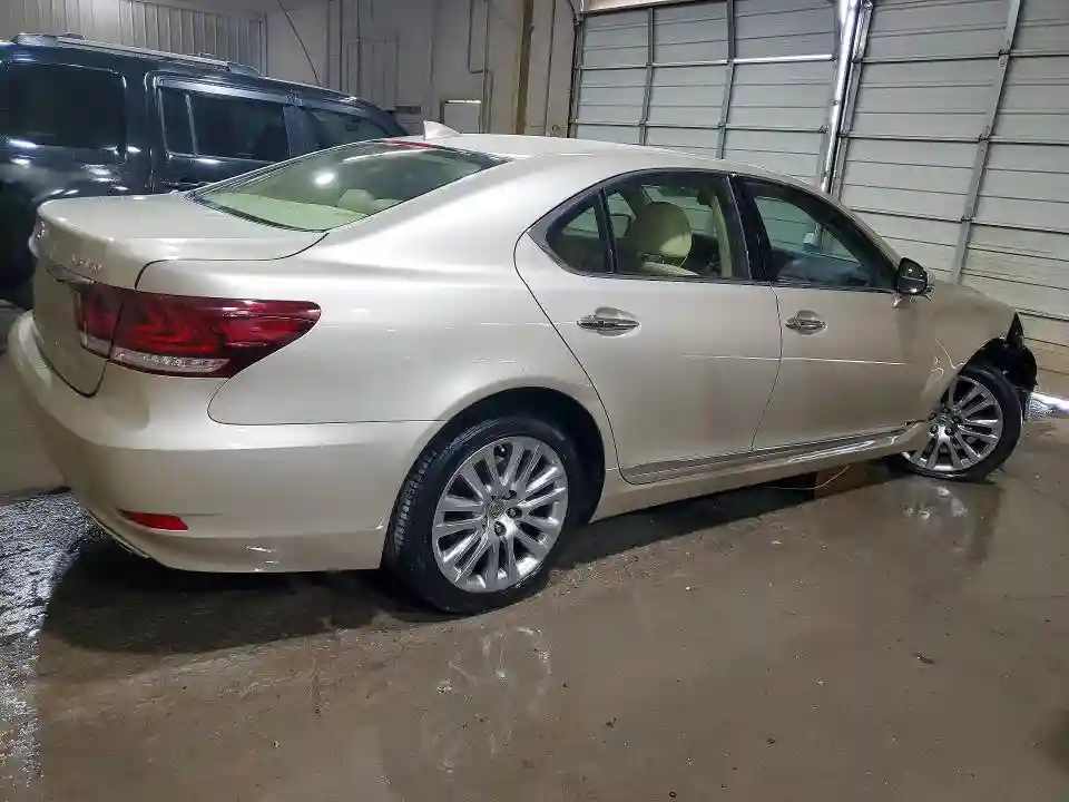 JTHBL5EF6F5134662 2015 LEXUS LS-2