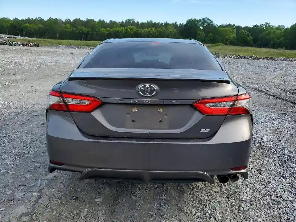 4T1B11HK3JU028561 2018 TOYOTA CAMRY-5