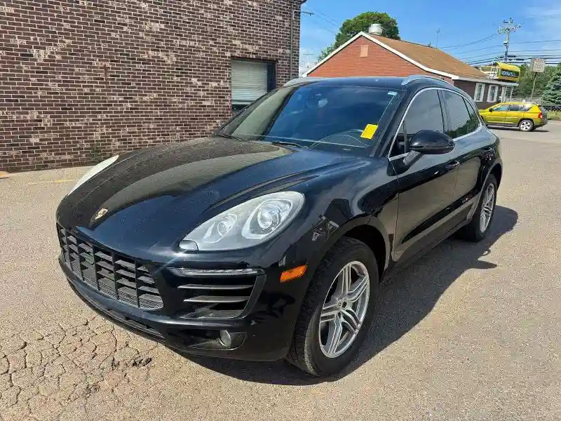 WP1AB2A54HLB15410 2017 PORSCHE MACAN-0