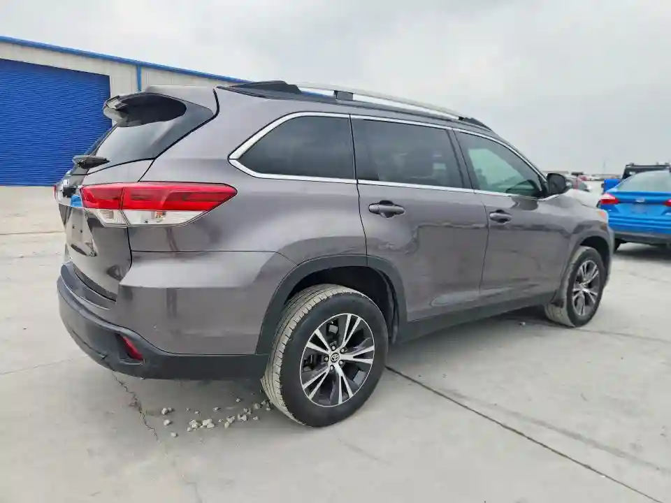 5TDZARFH0KS053545 2019 TOYOTA HIGHLANDER-2