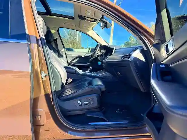5UXCW2C09L9A00387 2020 BMW X7-4
