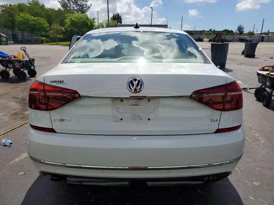 1VWDT7A34HC039255 2017 VOLKSWAGEN PASSAT-5