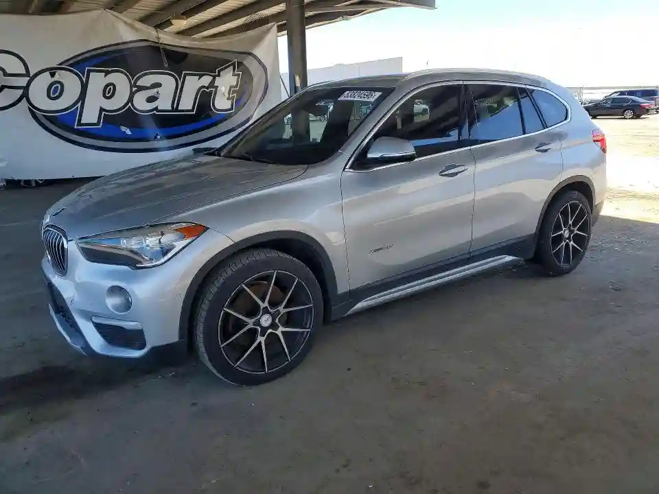 WBXHT3C30G5E56309 2016 BMW X1-0