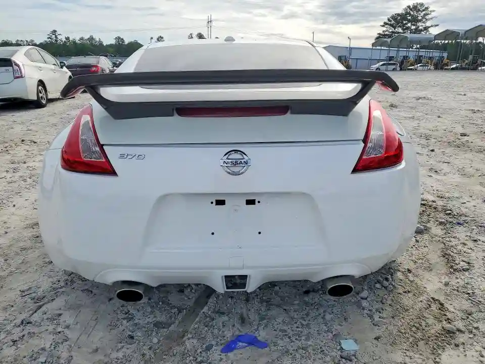JN1AZ4EH9JM570494 2018 NISSAN 370Z-5