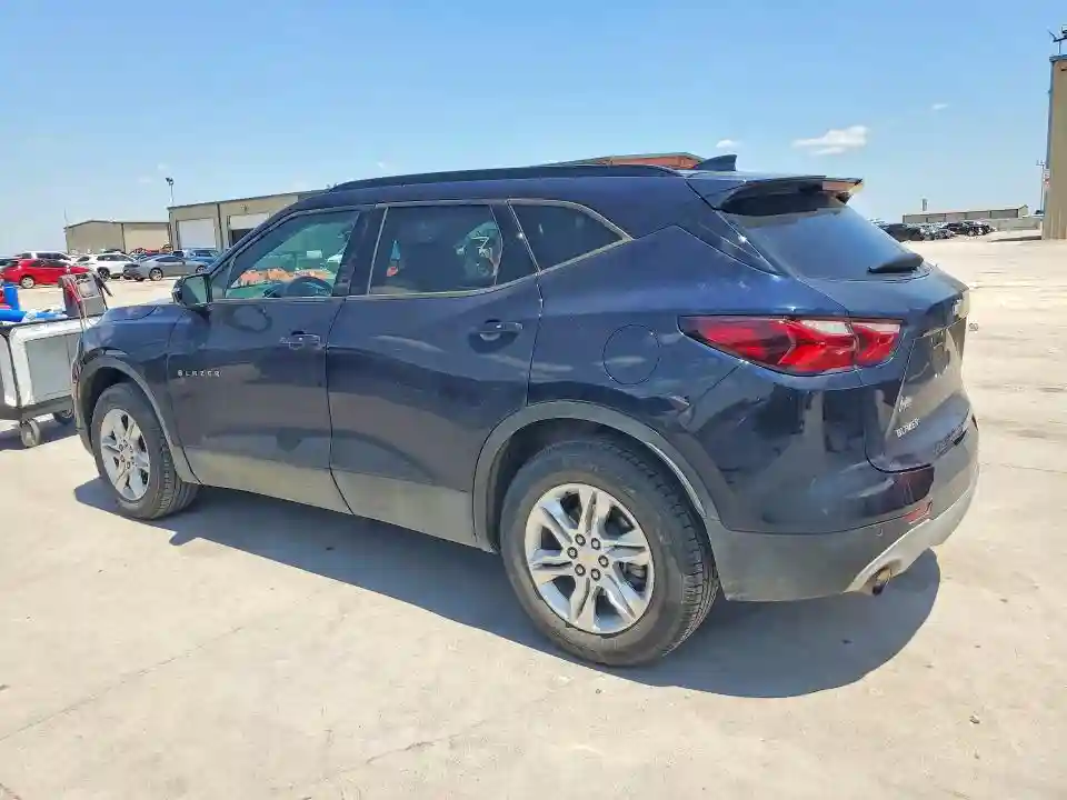 3GNKBBRAXMS540620 2021 CHEVROLET BLAZER-1