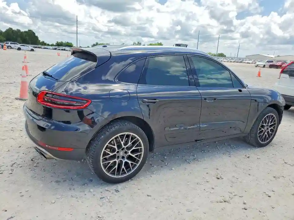 WP1AB2A53HLB12885 2017 PORSCHE MACAN-2