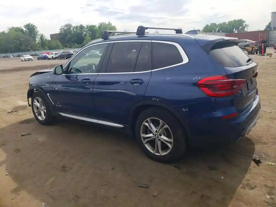 5UXTR9C51JLC69348 2018 BMW X3-1
