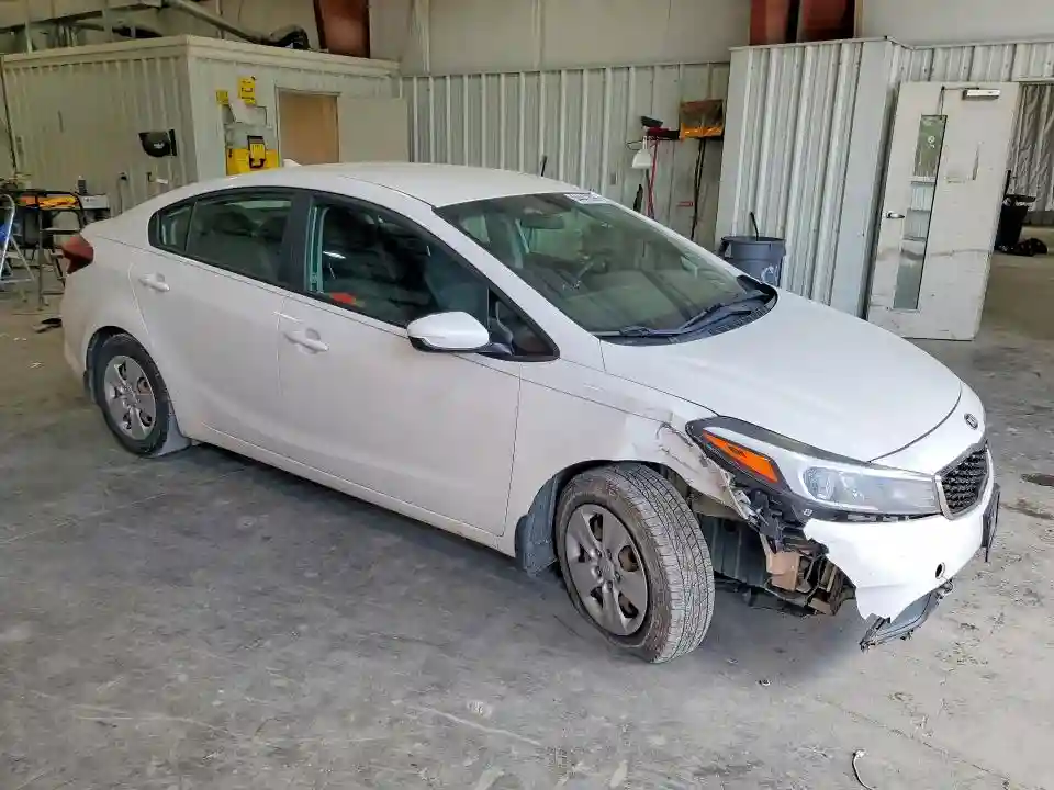 3KPFL4A70HE058603 2017 KIA FORTE-3