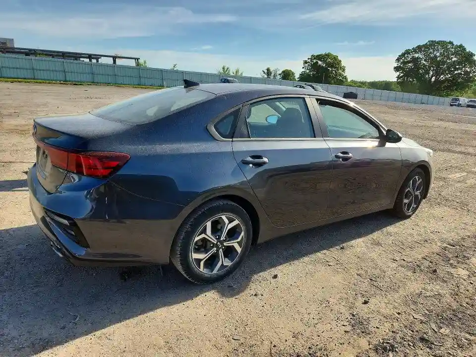3KPF24AD2KE092610 2019 KIA FORTE-2