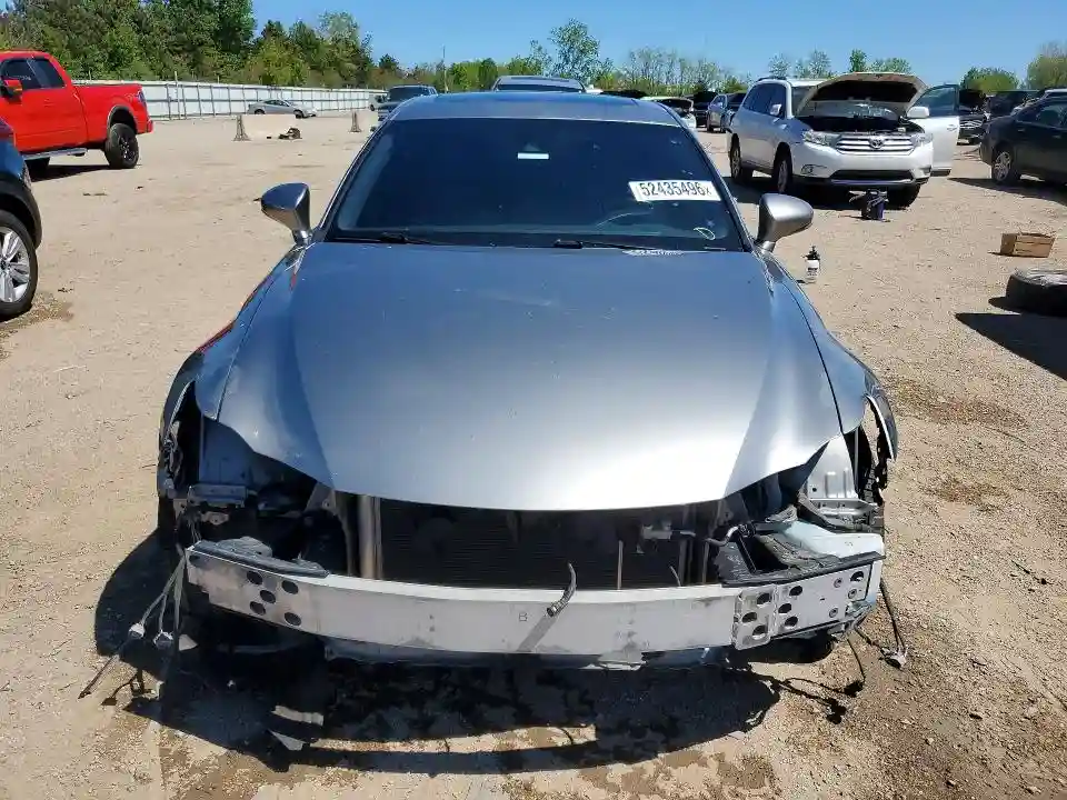 JTHC81D24J5026370 2018 LEXUS IS-4