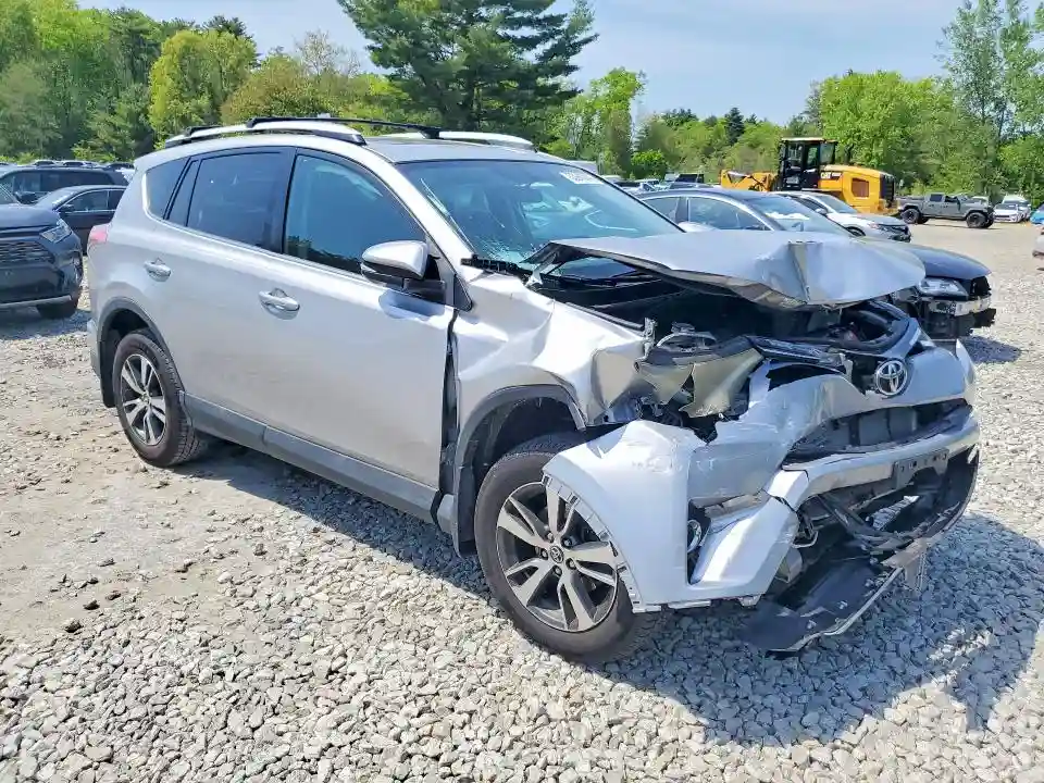 2T3RFREV6GW502113 2016 TOYOTA RAV4-3
