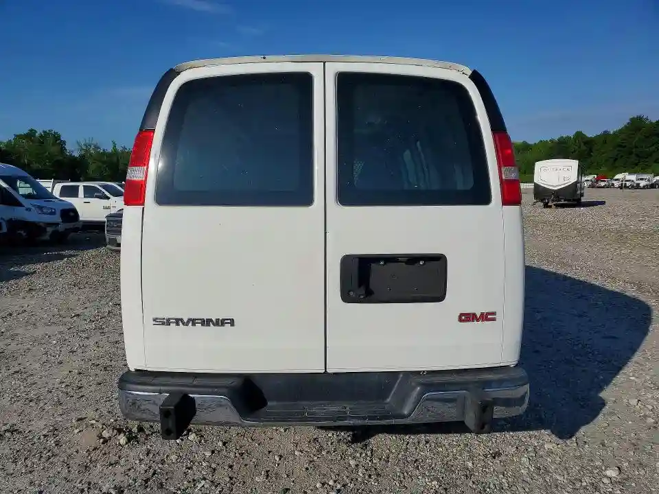 1GTW7AFG2J1909031 2018 GMC SAVANA-5