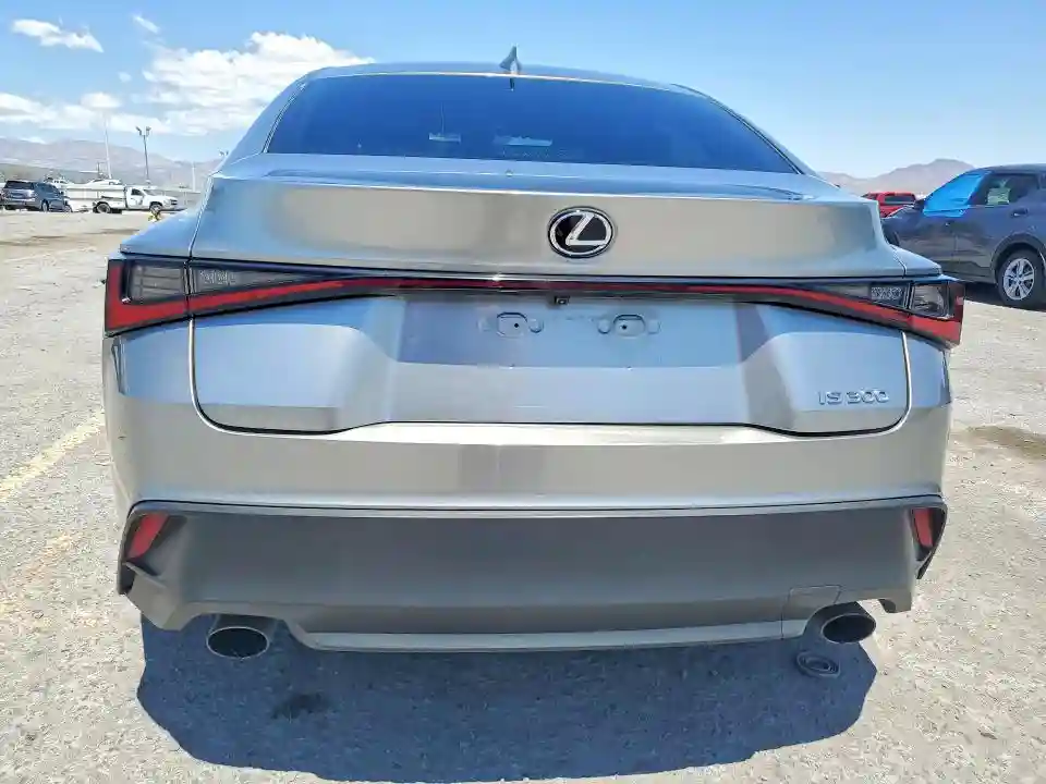 JTHAA1D25N5121151 2022 LEXUS IS-5