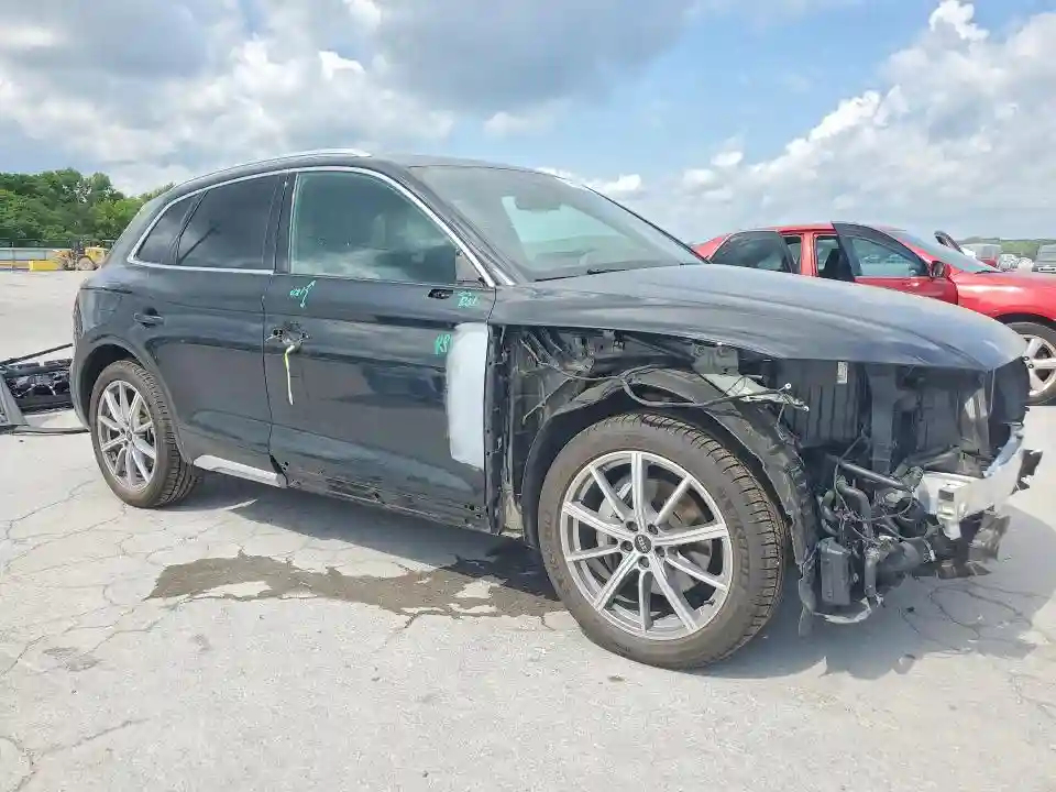 WA1E2AFYXM2125370 2021 AUDI Q5-3