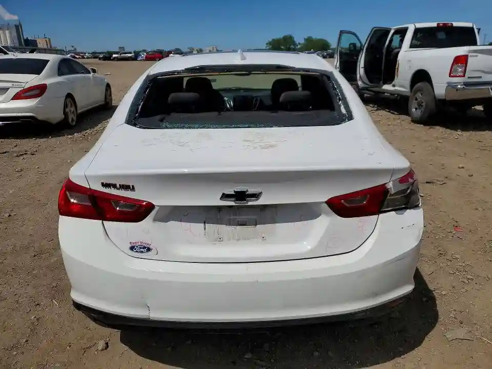 1G1ZD5ST0JF213358 2018 CHEVROLET MALIBU-5